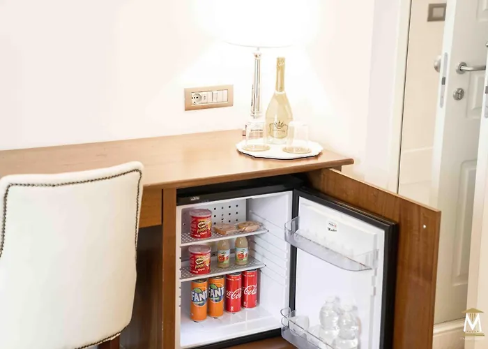 Museum Center Luxury Bed & Breakfast